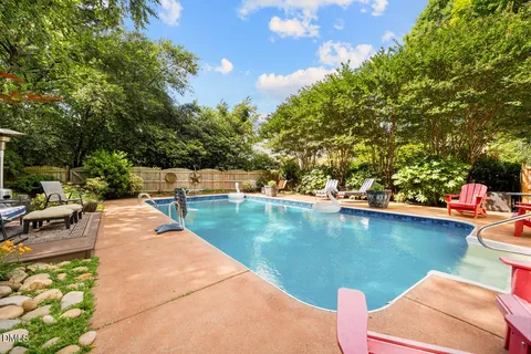 $1,250,000 | 107 Meadowglades Lane, Cary, NC 27518