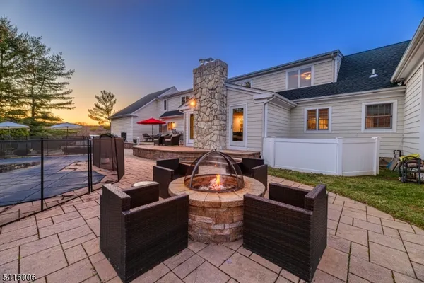 $1,975,000 | 18 Kerby Lane, Mendham, NJ 07945