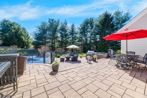 $1,975,000 | 18 Kerby Lane, Mendham, NJ 07945