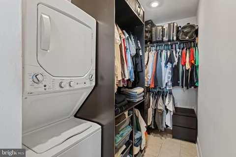 $240,000 | 1100 South Broad Street, Unit 601B, Philadelphia, PA 19146