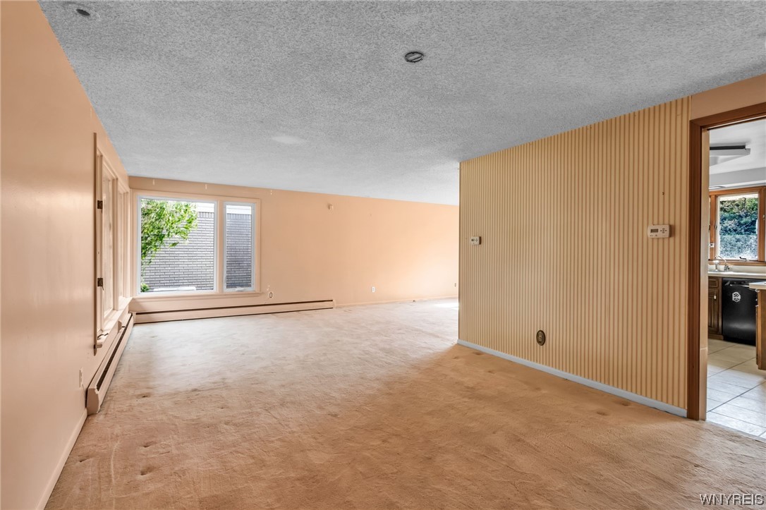 106 Segsbury Road Amherst, NY 14221 - Photo 4 of 43