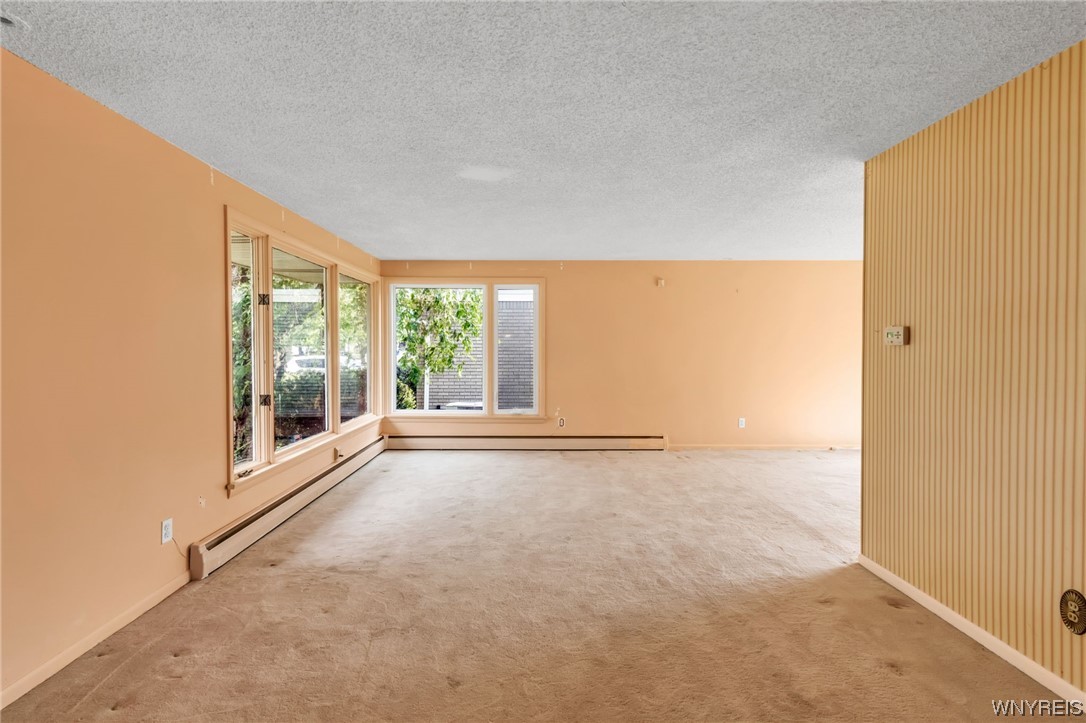 106 Segsbury Road Amherst, NY 14221 - Photo 5 of 43