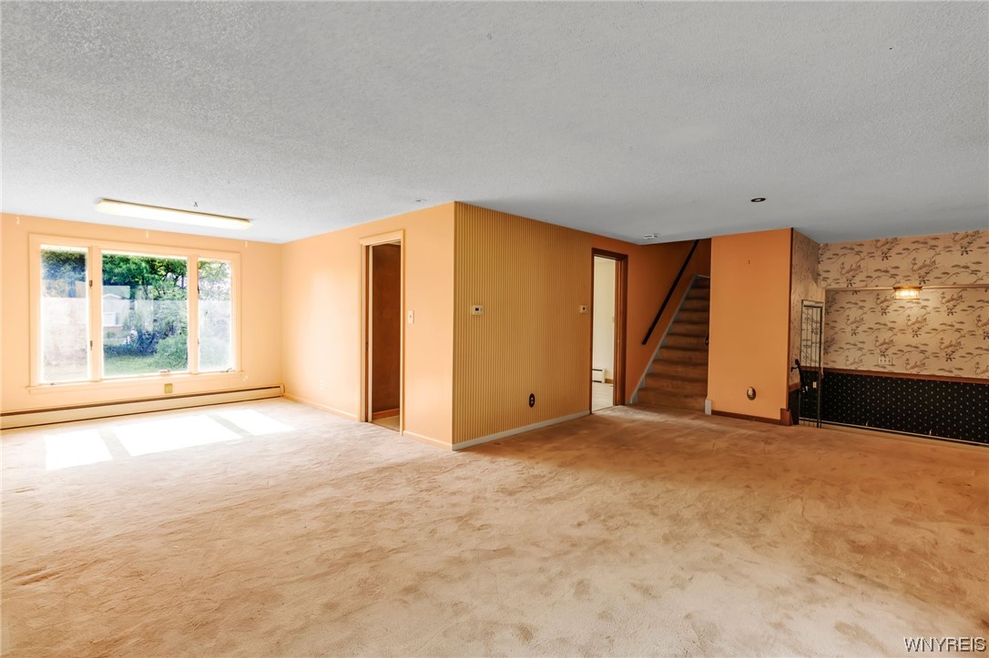 106 Segsbury Road Amherst, NY 14221 - Photo 7 of 43