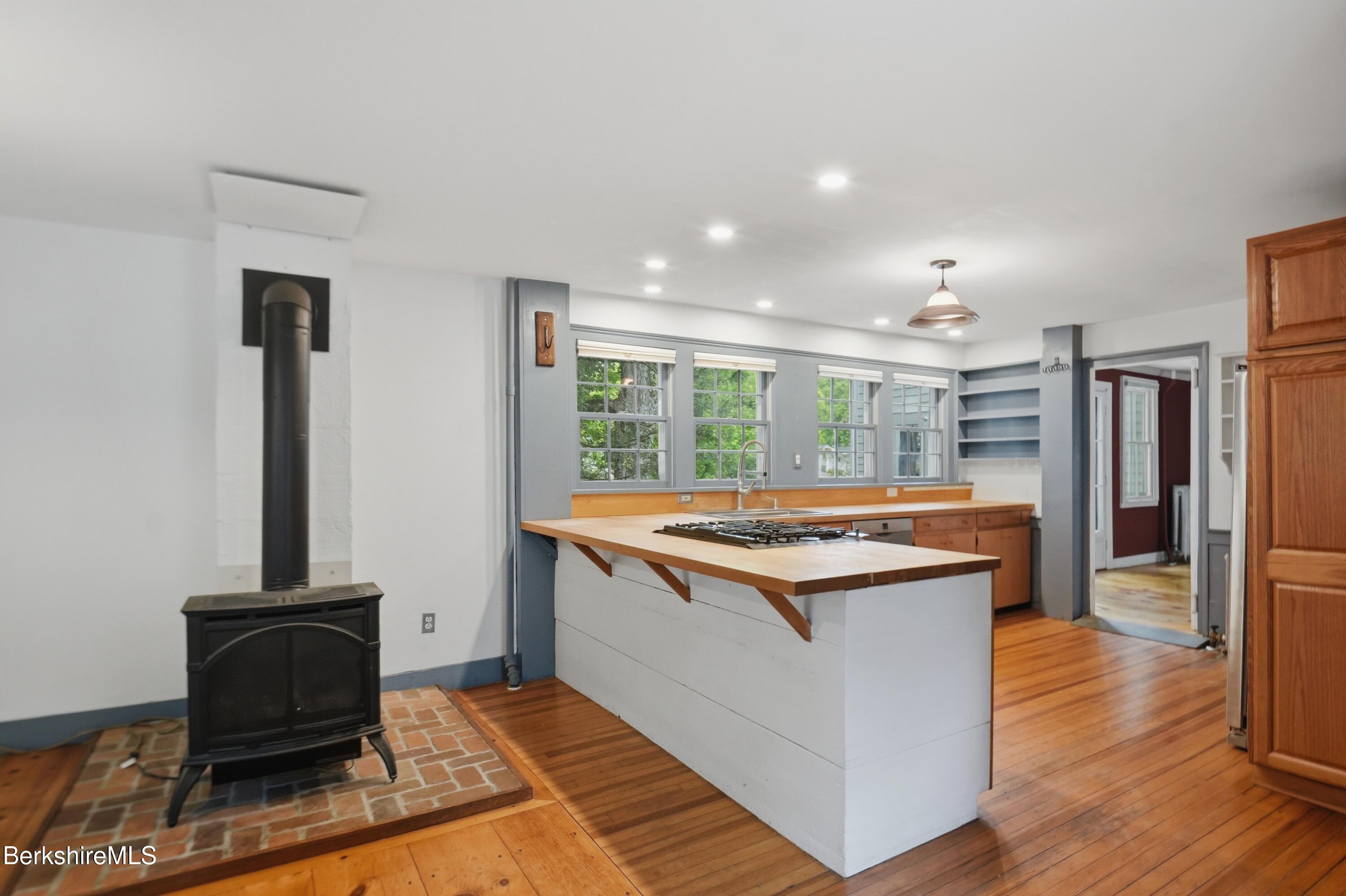 4 Stockbridge Road West Stockbridge, MA 01266 - Photo 36 of 94 Kitchen