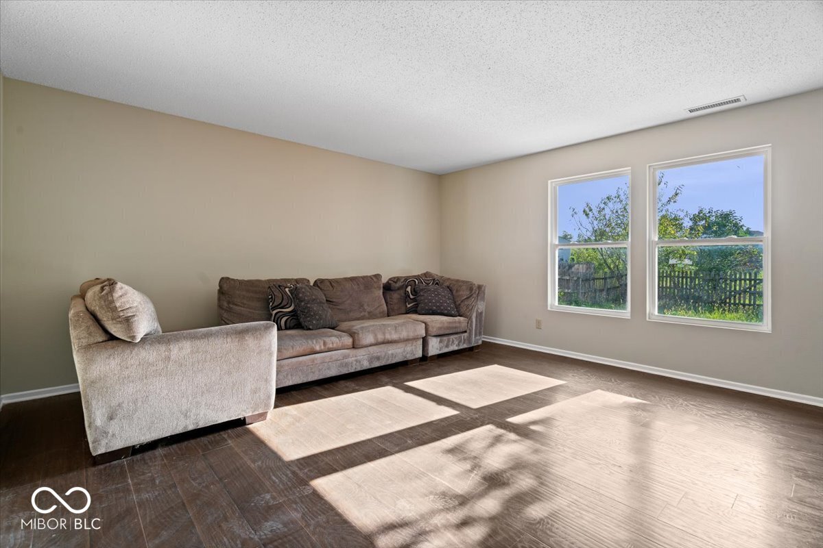 511 Tomahawk Street Sheridan, IN 46069 - Photo 8 of 32