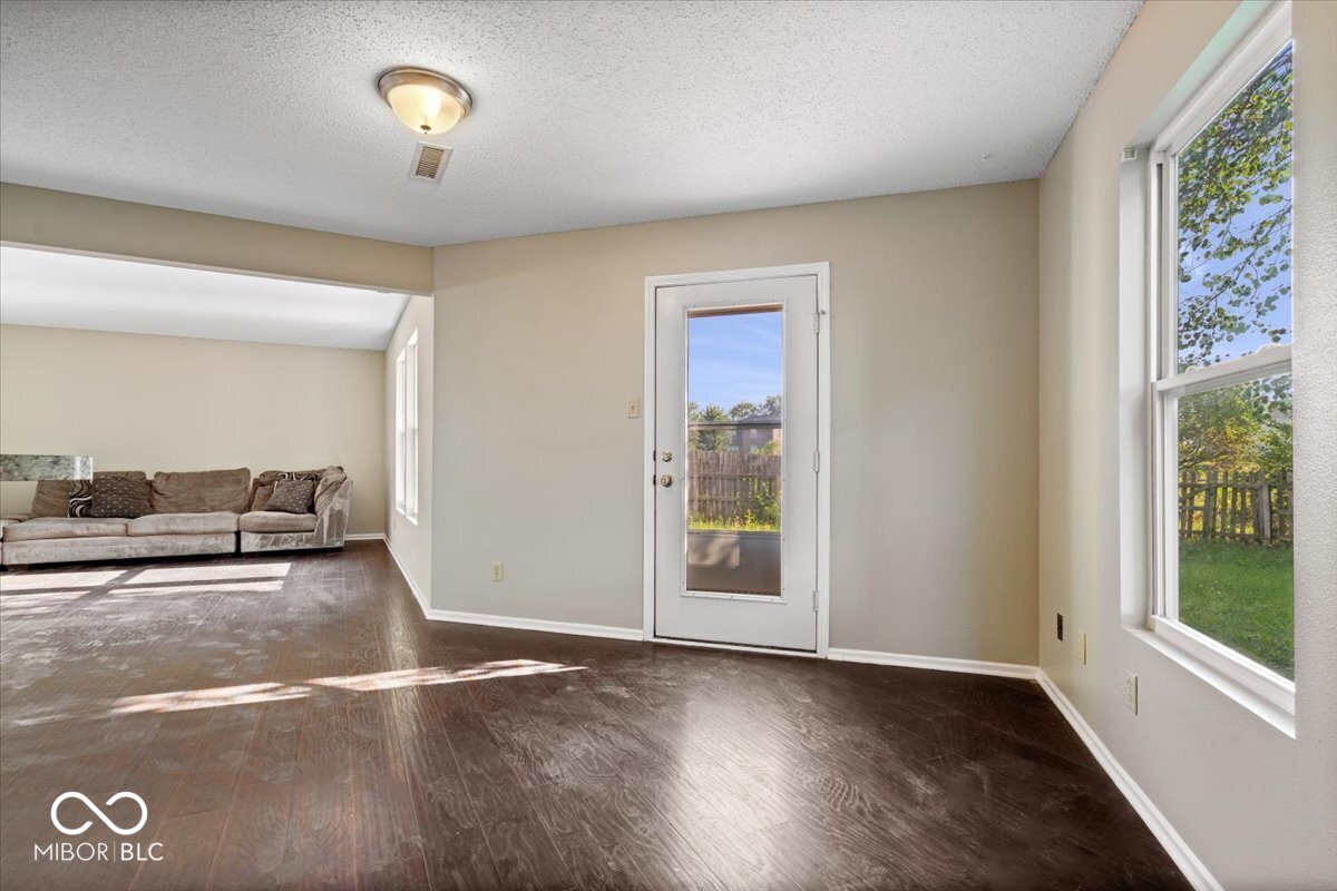 511 Tomahawk Street Sheridan, IN 46069 - Photo 10 of 32