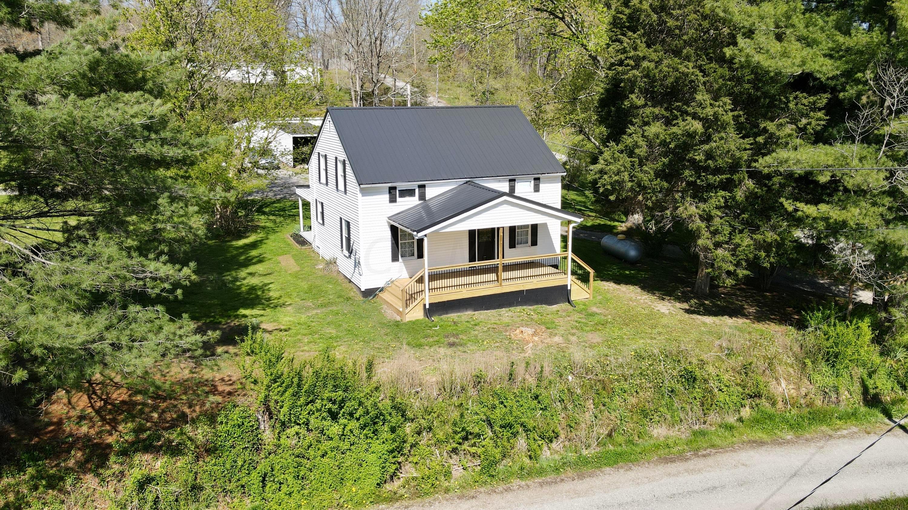 60549 Shiloh Road McArthur, OH 45651 - Photo 2 of 19