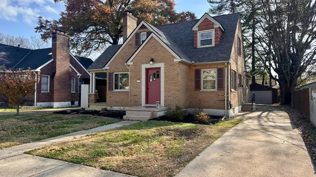 $329,900 | 235 Tebbs Avenue, Lawrenceburg, IN 47025