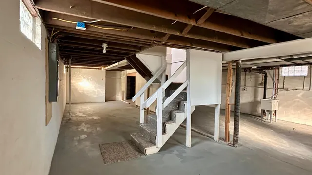 $329,900 | 235 Tebbs Avenue, Lawrenceburg, IN 47025