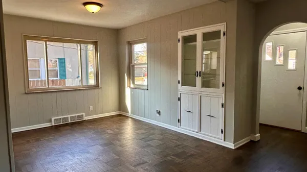 $319,900 | 235 Tebbs Avenue, Lawrenceburg, IN 47025