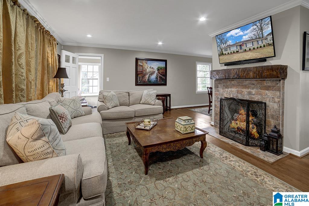 905 Shades Crest Road Birmingham, AL 35226 - Photo 6 of 33