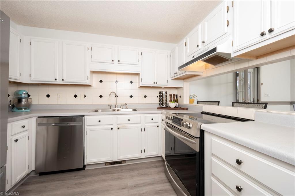 485 Whitney Road Mocksville, NC 27028 - Photo 10 of 45 Gallery Image 10