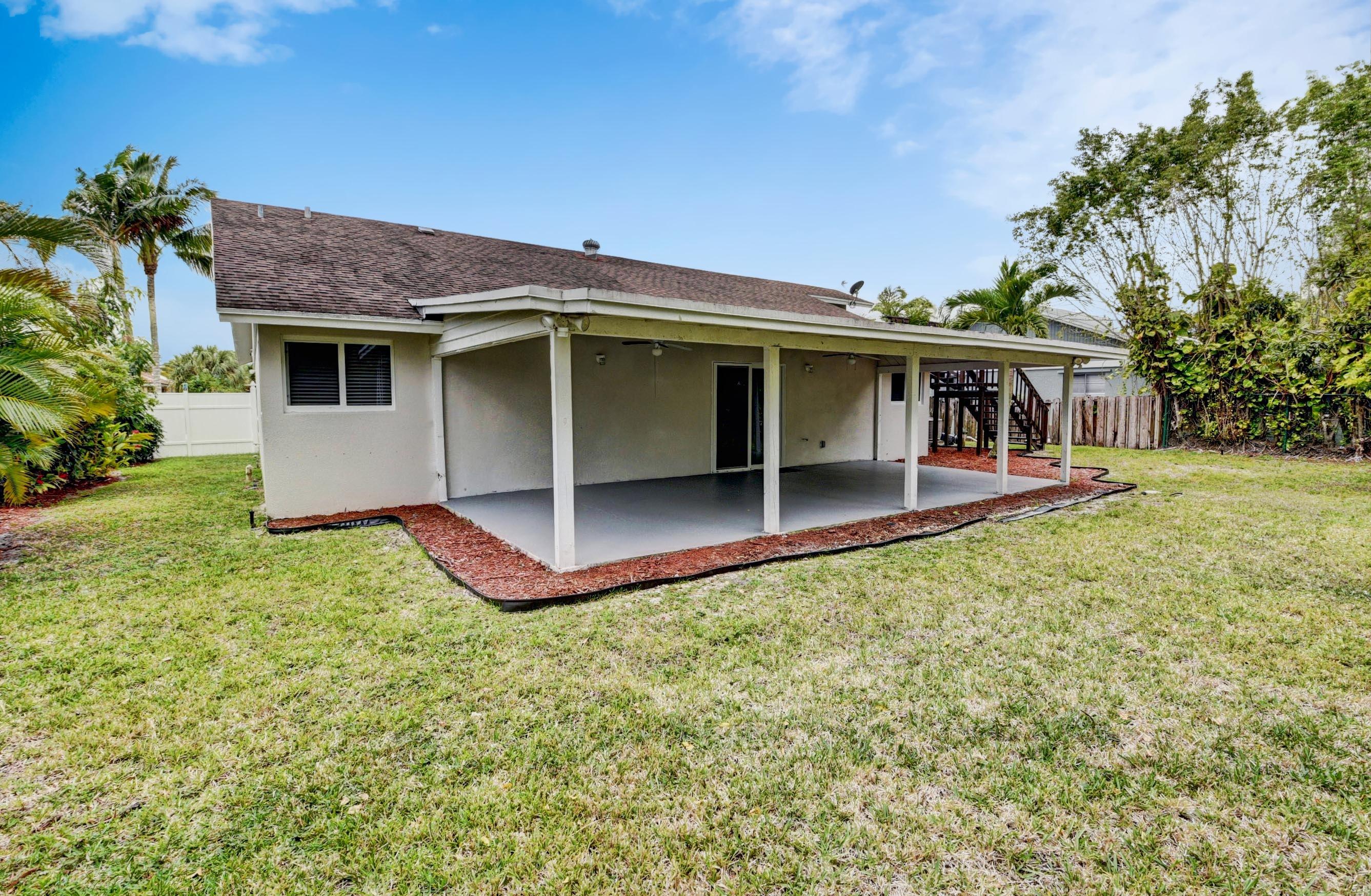 9713 Carousel Circle North Boca Raton, FL 33434 - Photo 32 of 33 30_dsc_1343_4_5_6_7