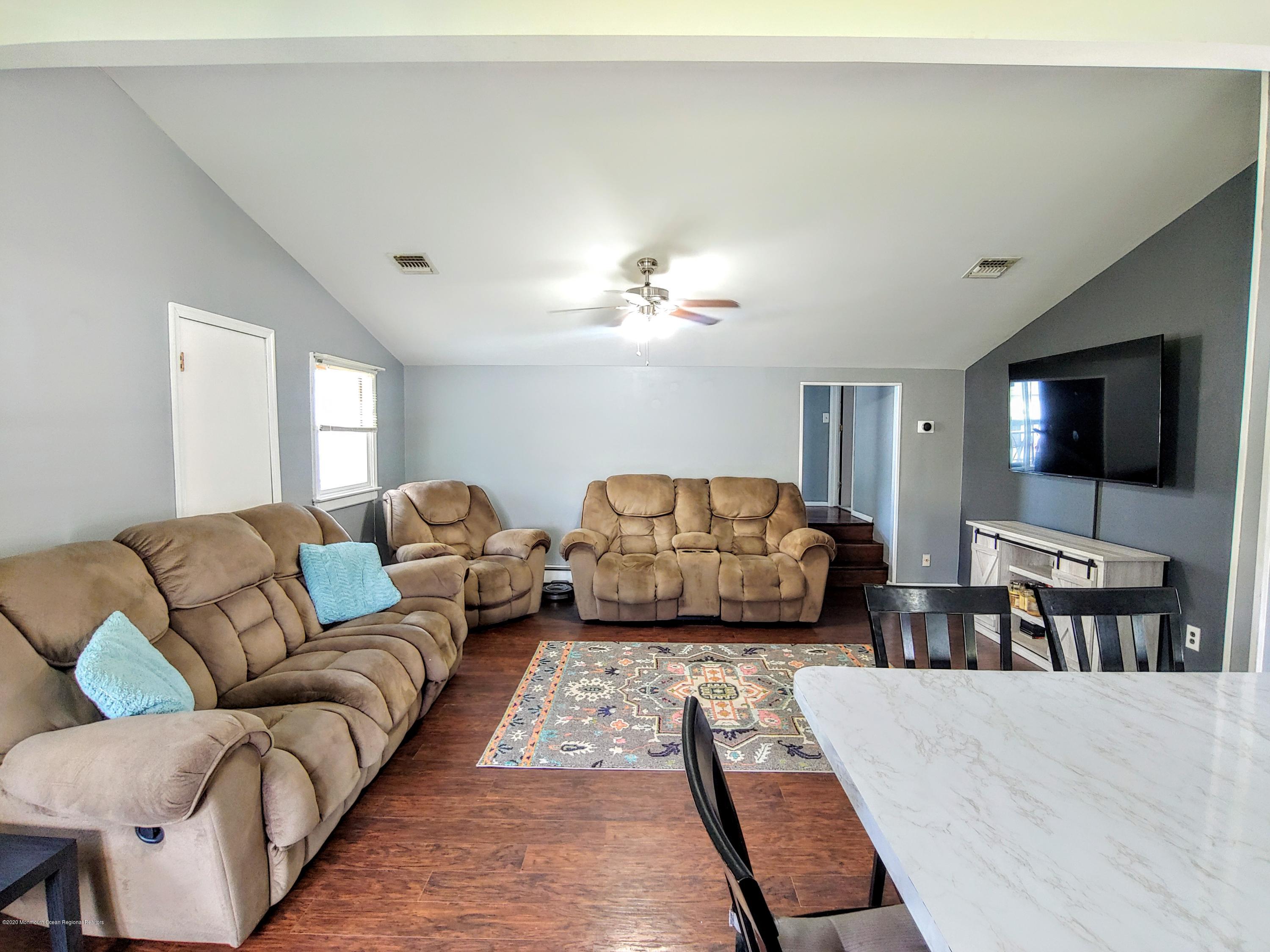 320 Nantucket Road Forked River, NJ 08731 - Photo 14 of 31 Living area