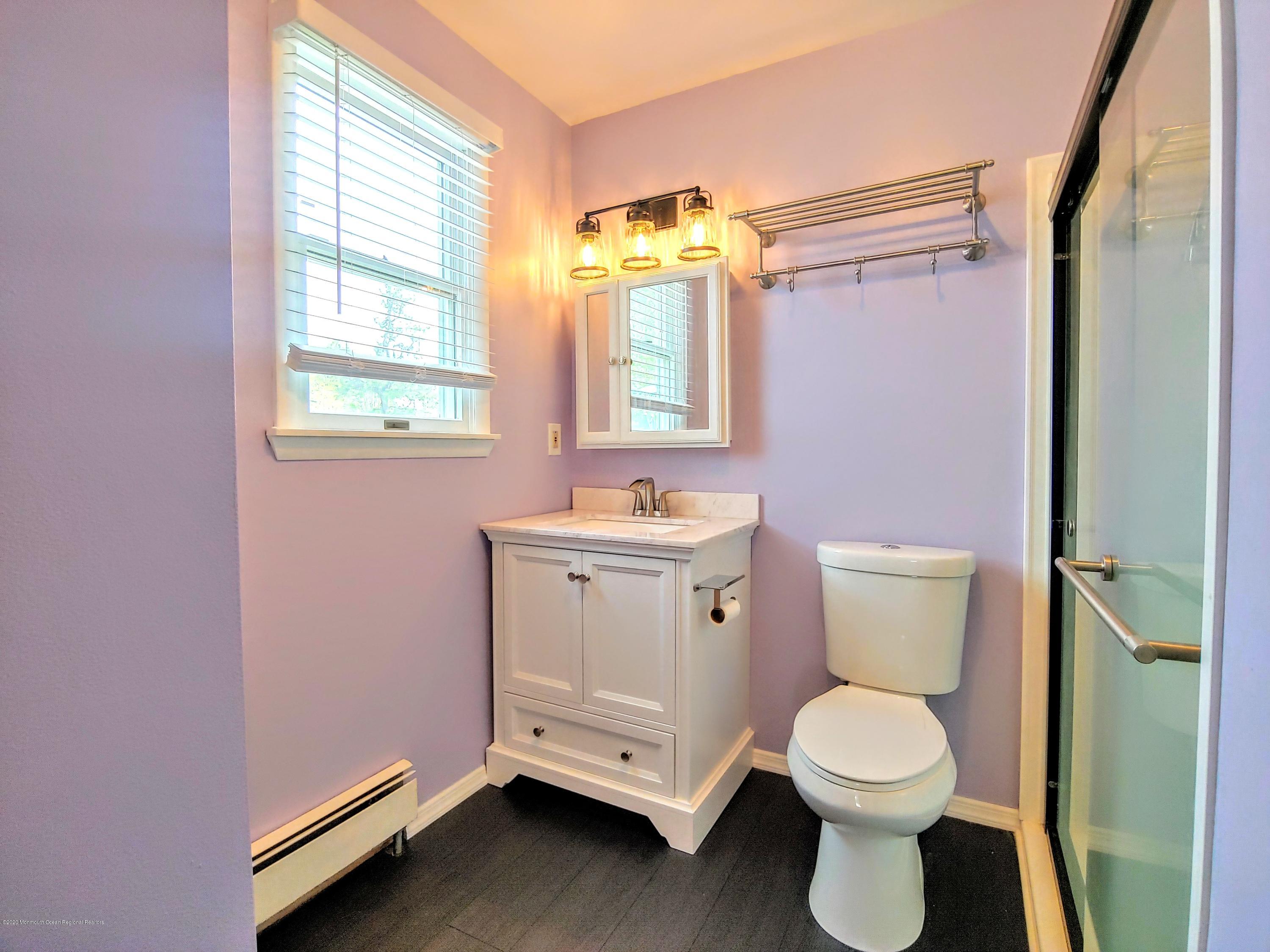320 Nantucket Road Forked River, NJ 08731 - Photo 16 of 31 Master bathroom