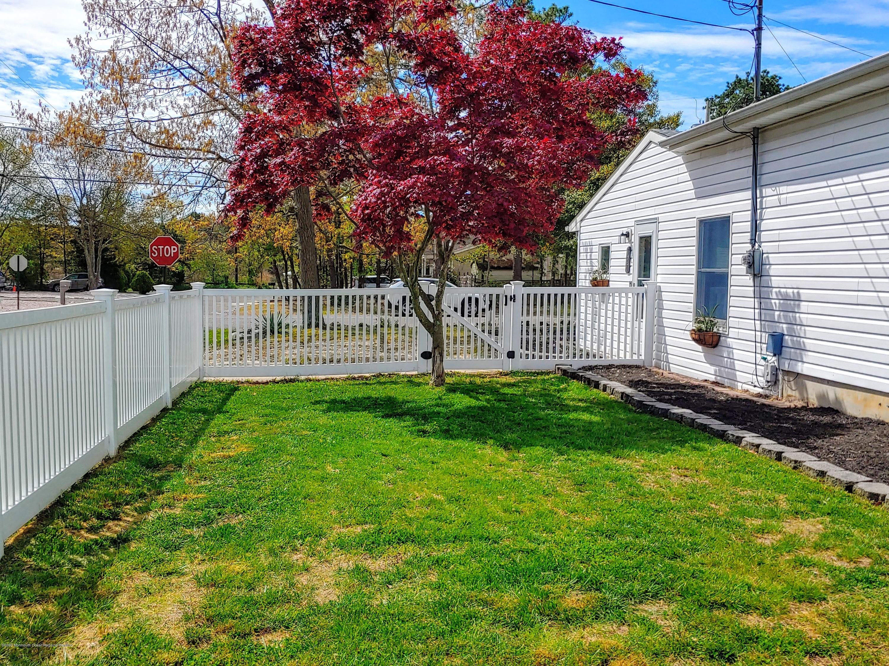 320 Nantucket Road Forked River, NJ 08731 - Photo 30 of 31 Side yard