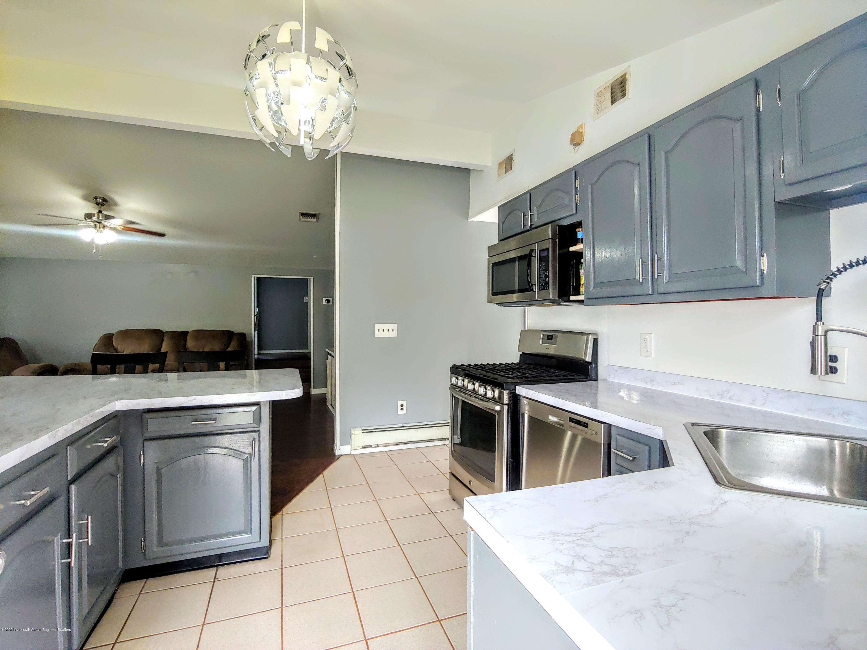 320 Nantucket Road Forked River, NJ 08731 - Photo 6 of 31 Kitchen