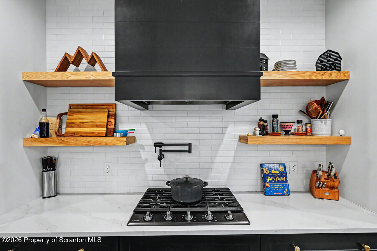 427 Summit Woods Road Moscow, PA 18444 - Photo 26 of 60 427SummitWoodsRd26-jpeg