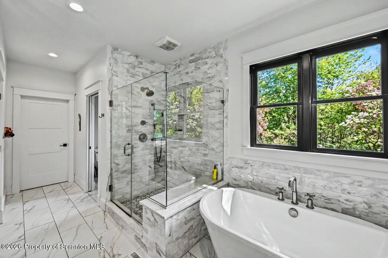 427 Summit Woods Road Moscow, PA 18444 - Photo 35 of 60 427SummitWoodsRd35-jpeg