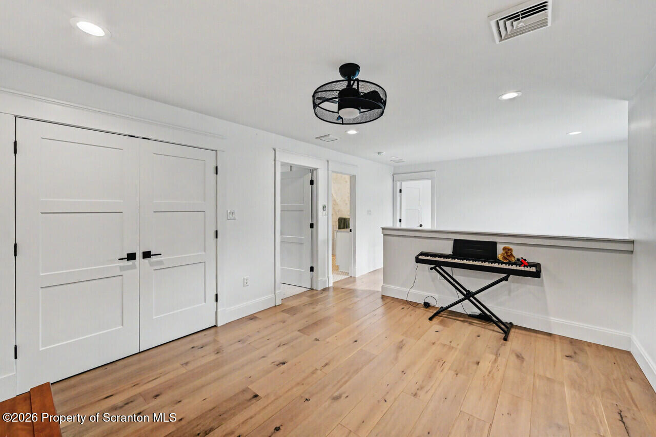 427 Summit Woods Road Moscow, PA 18444 - Photo 45 of 60 427SummitWoodsRd52-jpeg