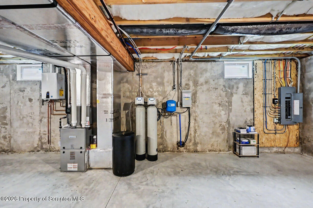 427 Summit Woods Road Moscow, PA 18444 - Photo 57 of 60 427SummitWoodsRd65-jpeg