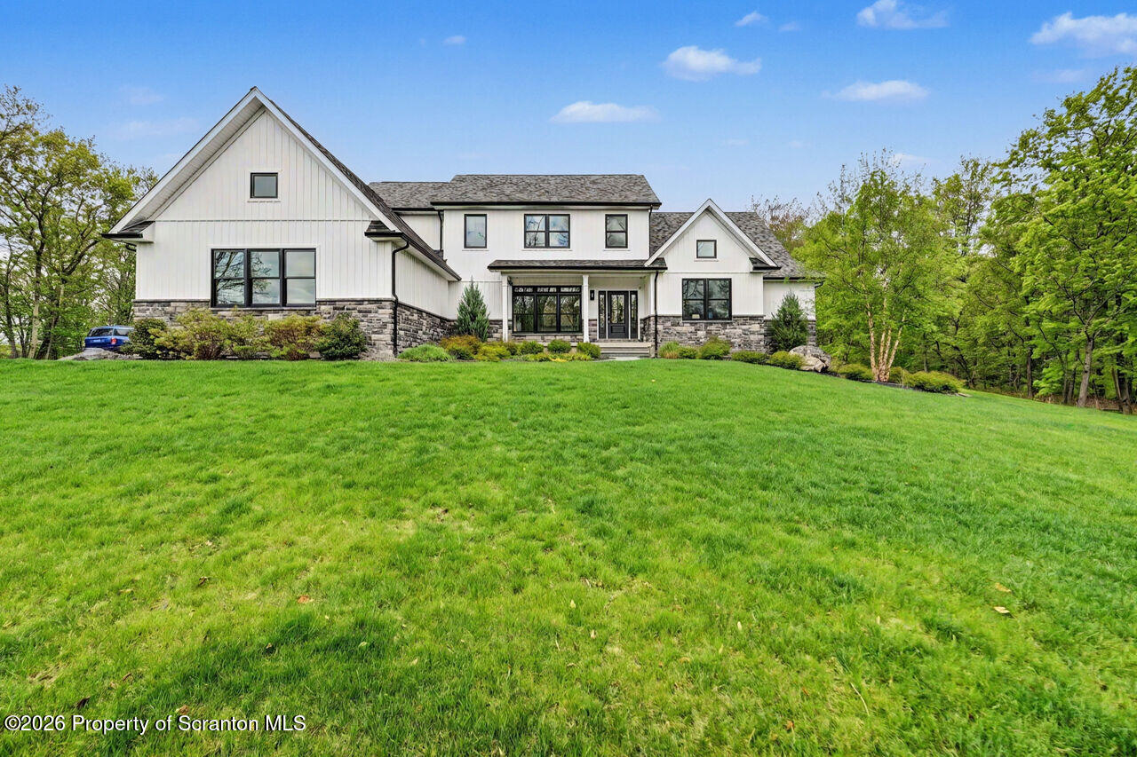 427 Summit Woods Road Moscow, PA 18444 - Photo 9 of 60 427SummitWoodsRd04-jpeg