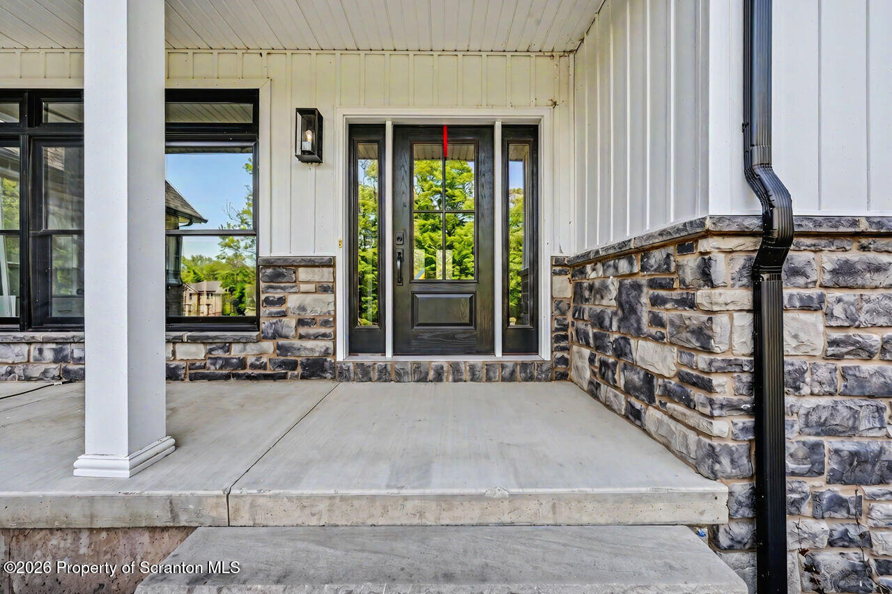 427 Summit Woods Road Moscow, PA 18444 - Photo 10 of 60 427SummitWoodsRd05-jpeg