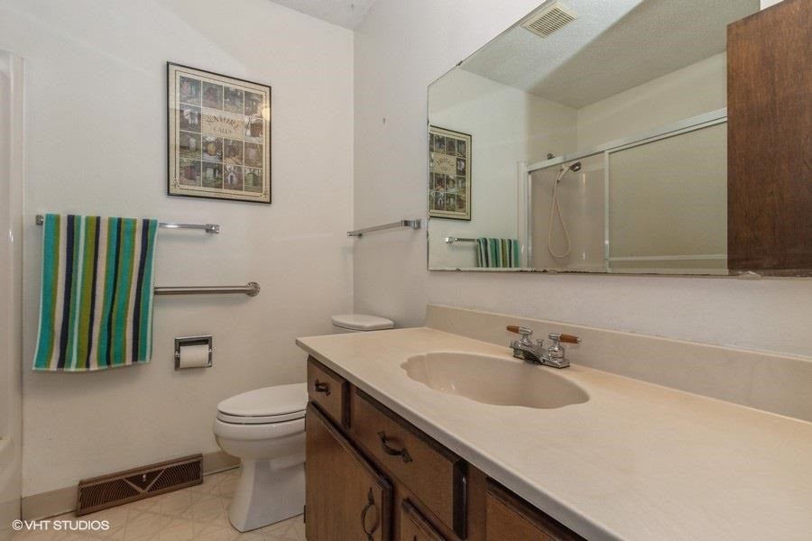1841 Rohret Court Southwest Iowa City, IA 52246 - Photo 14 of 22 Gallery Image 14
