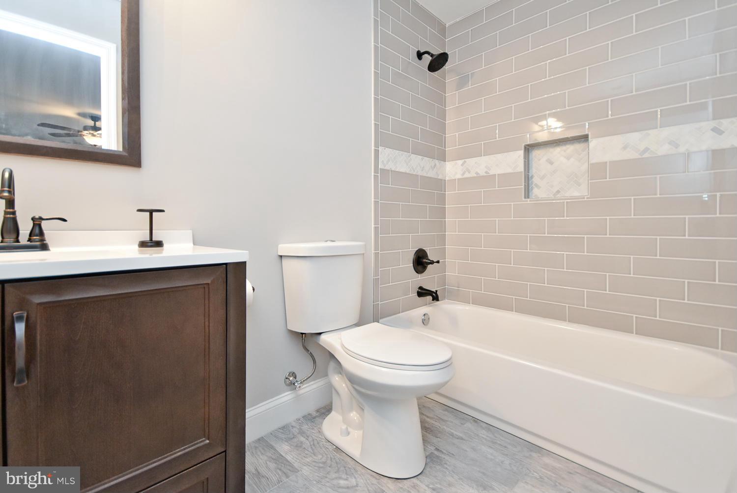 428 Manor Road Arnold, MD 21012 - Photo 14 of 29 Bath