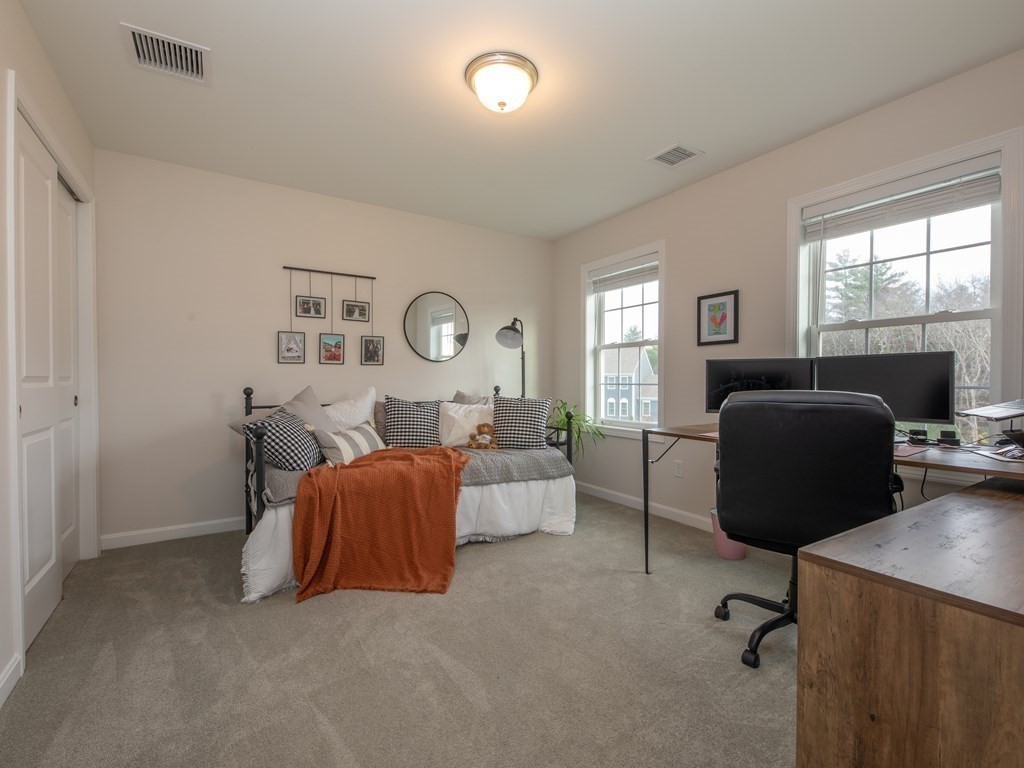 46 Oldfield Road Bridgewater, MA 02324 - Photo 13 of 28 Gallery Image 13