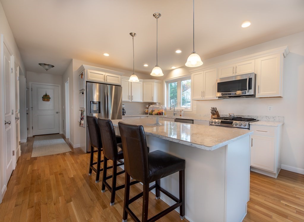 46 Oldfield Road Bridgewater, MA 02324 - Photo 8 of 28 Gallery Image 8