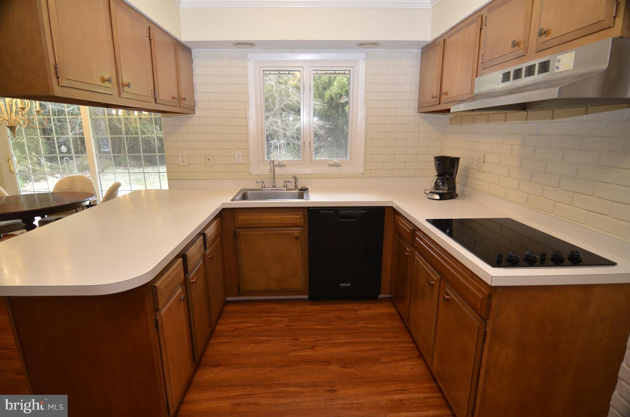 8725 Oxwell Lane Laurel, MD 20708 - Photo 9 of 29 Kitchen