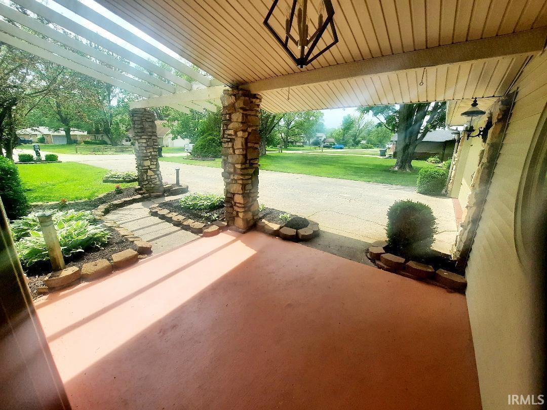 8608 West Thorn Tree Road Muncie, IN 47304 - Photo 5 of 34 Gallery Image 5