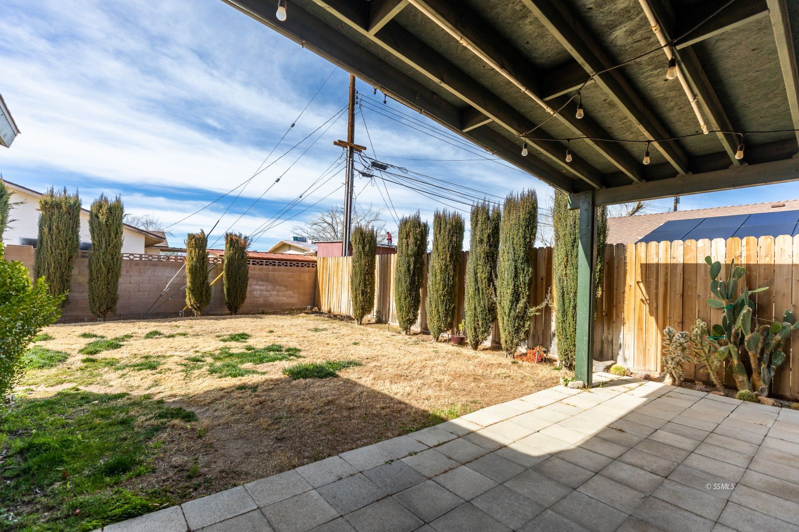 331 Henry Street Ridgecrest, CA 93555 - Photo 26 of 30 a view of a backyard of a house