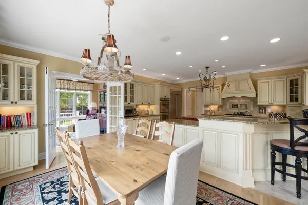 $1,250,000 | 1835 Hickory Hill, Unit 3401, Geneva, WI 53147