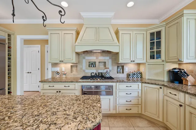 $1,250,000 | 1835 Hickory Hill, Unit 3401, Geneva, WI 53147