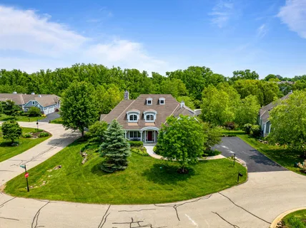 $1,250,000 | 1835 Hickory Hill, Unit 3401, Geneva, WI 53147