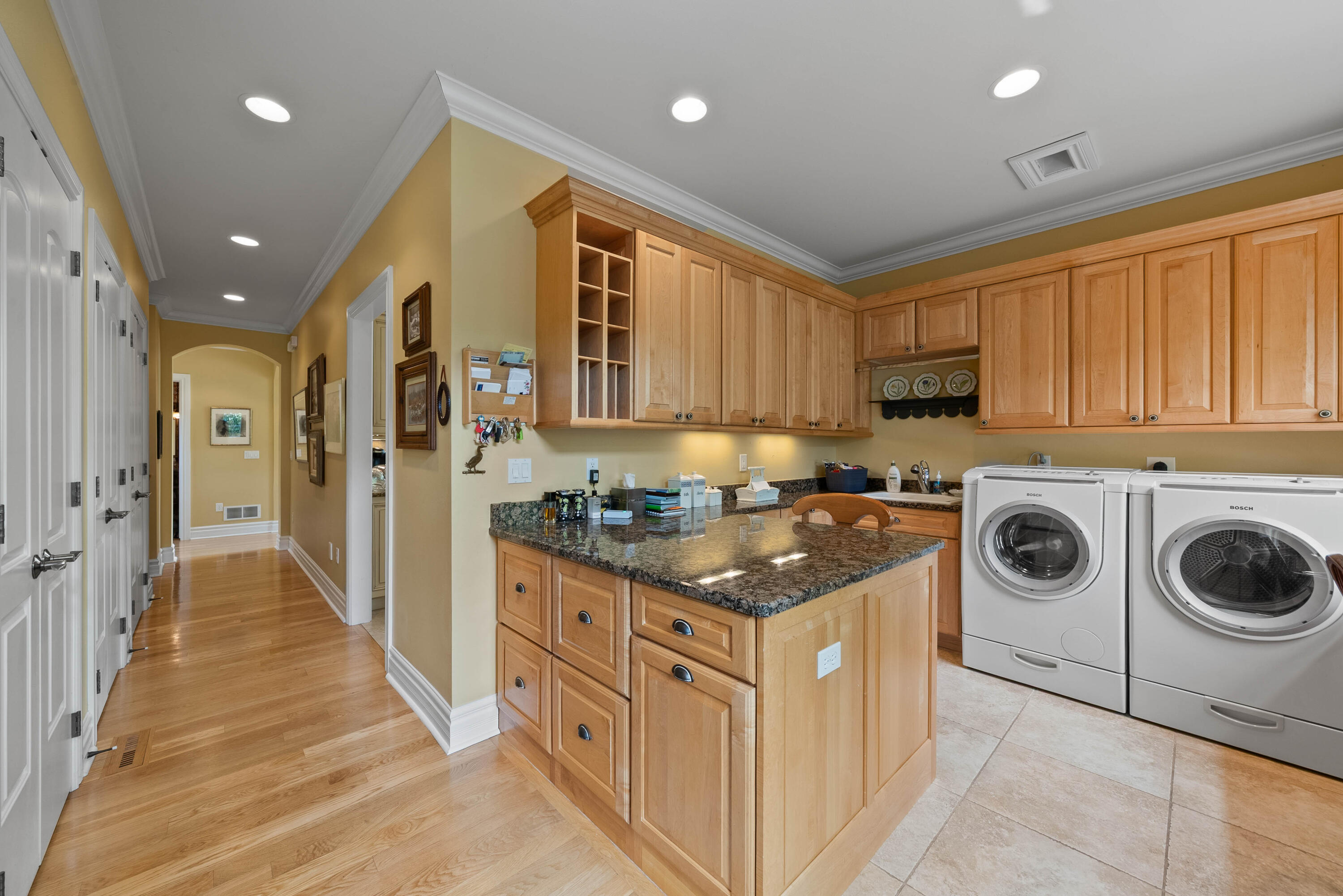 1835 Hickory Hill, Unit 3401 Geneva, WI 53147 - Photo 22 of 81 1835 Hickory Hill - Selects-30