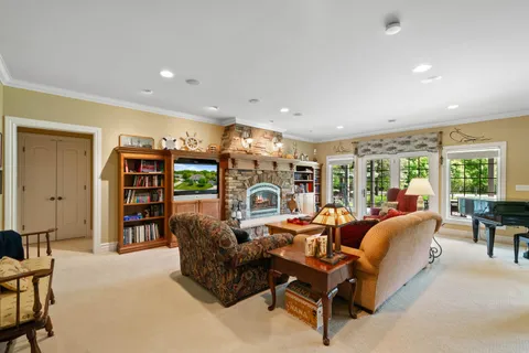 $1,250,000 | 1835 Hickory Hill, Unit 3401, Geneva, WI 53147