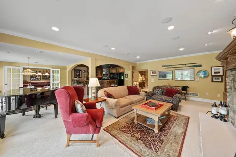 $1,250,000 | 1835 Hickory Hill, Unit 3401, Geneva, WI 53147