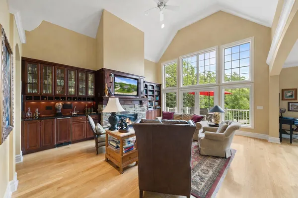 $1,250,000 | 1835 Hickory Hill, Unit 3401, Geneva, WI 53147