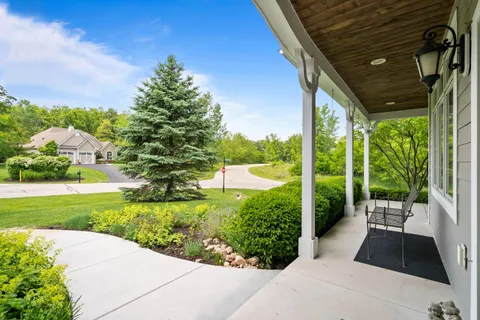 $1,250,000 | 1835 Hickory Hill, Unit 3401, Geneva, WI 53147