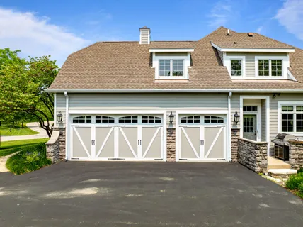 $1,250,000 | 1835 Hickory Hill, Unit 3401, Geneva, WI 53147