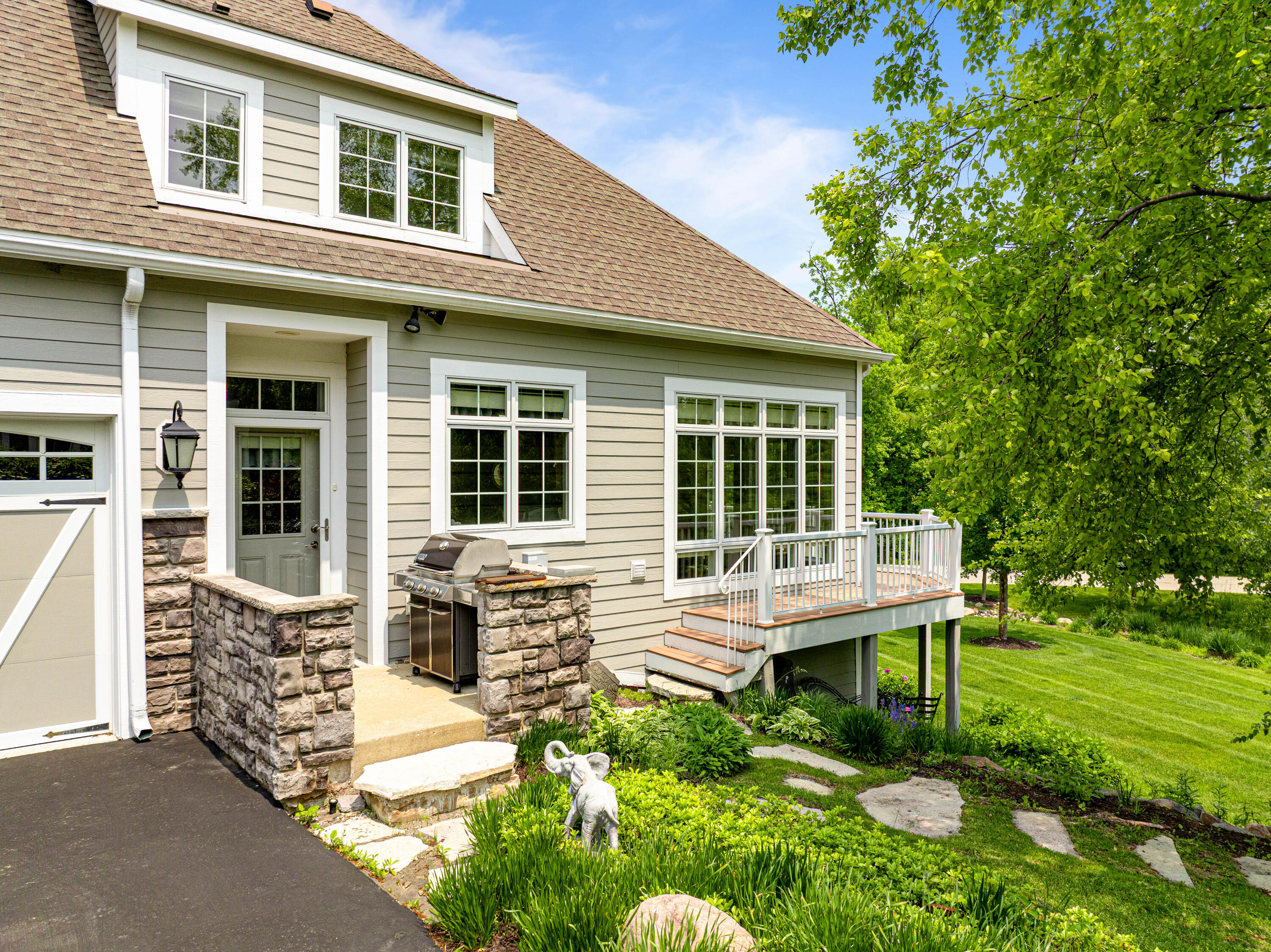 1835 Hickory Hill, Unit 3401 Geneva, WI 53147 - Photo 71 of 81 1835 Hickory Hill - Selects-87