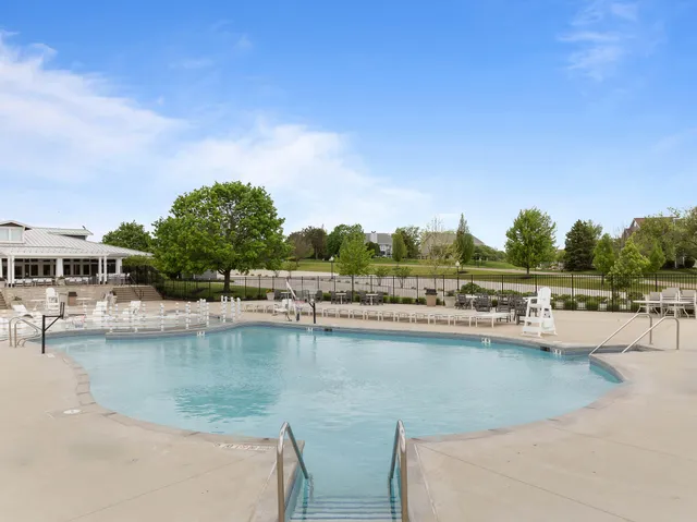 $1,250,000 | 1835 Hickory Hill, Unit 3401, Geneva, WI 53147