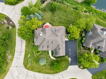 $1,250,000 | 1835 Hickory Hill, Unit 3401, Geneva, WI 53147