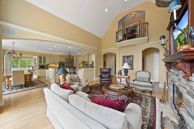 $1,250,000 | 1835 Hickory Hill, Unit 3401, Geneva, WI 53147