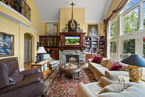 $1,250,000 | 1835 Hickory Hill, Unit 3401, Geneva, WI 53147