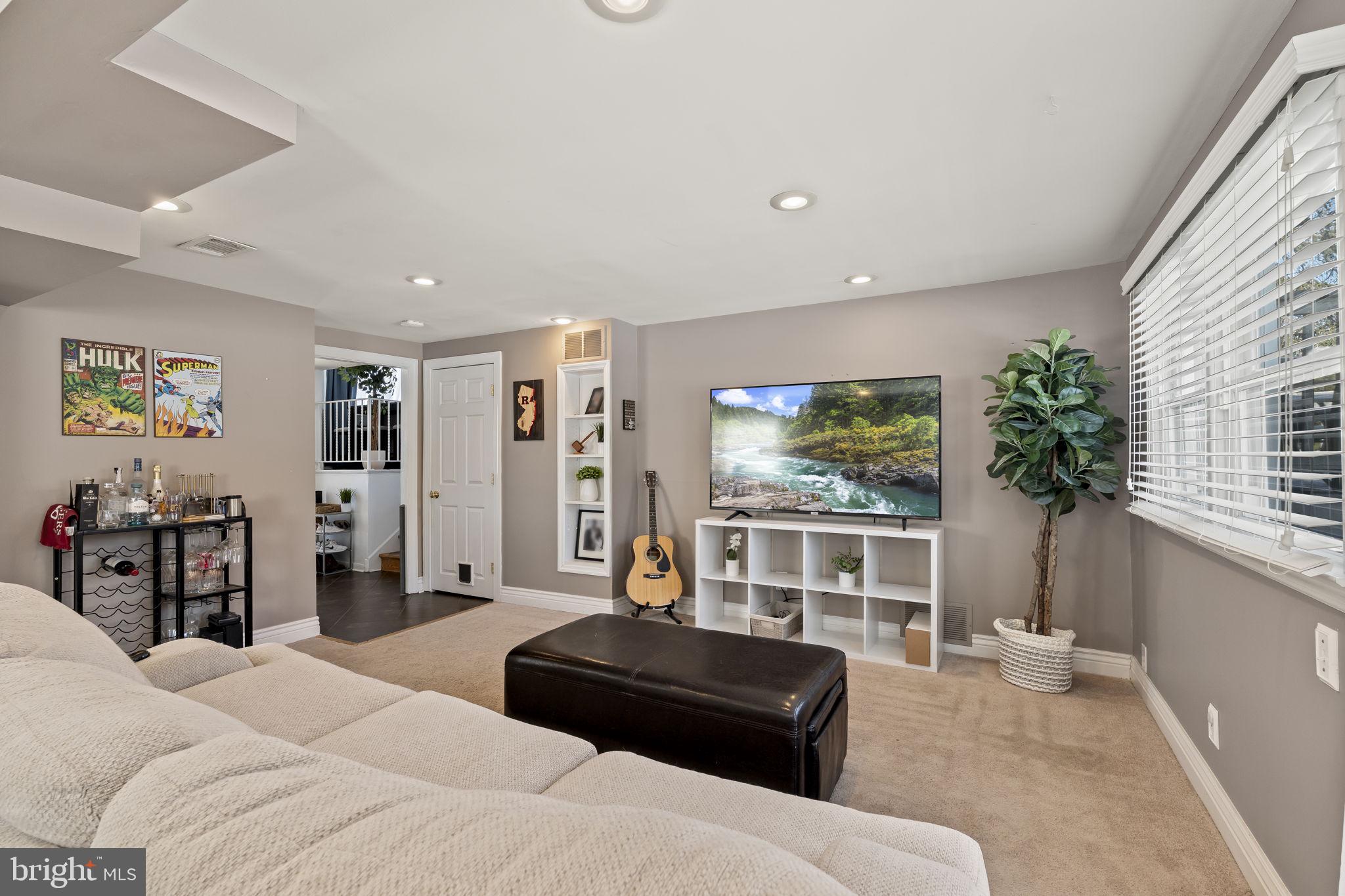 402 Bruce Road Cherry Hill, NJ 08034 - Photo 4 of 27 Ground Level