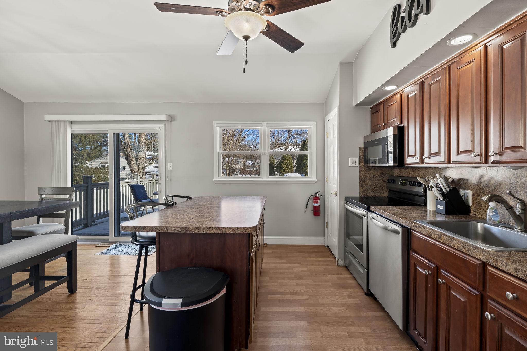 402 Bruce Road Cherry Hill, NJ 08034 - Photo 10 of 27 Kitchen
